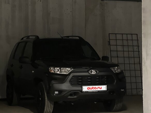 2023 Lada (ВАЗ) Niva Travel I, чёрный, 1650000 рублей - вид 2