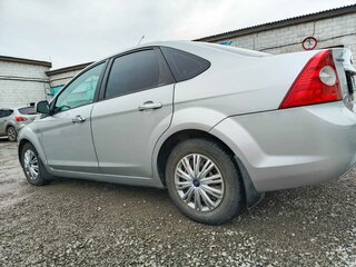 2011 Ford Focus II Рестайлинг, серый, 680000 рублей, вид 5
