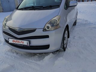 2010 Toyota Ractis I, серый, 1050000 рублей, вид 1