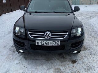 2008 Volkswagen Touareg I Рестайлинг, чёрный, 1420000 рублей, вид 4