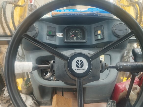 2007 New Holland LB110, 3000000 рублей - вид 6