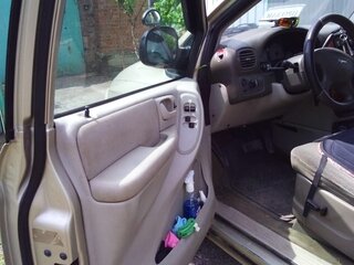 2005 Chrysler Town & Country IV Рестайлинг, серый, 650000 рублей, вид 5