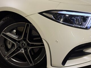 2020 Mercedes-Benz CLS 450 III (C257), белый, 7000000 рублей, вид 3