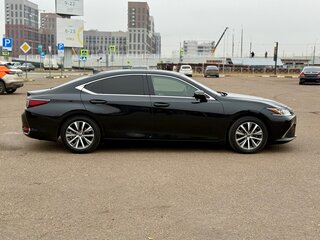 2019 Lexus ES 250 VII, чёрный, 3950000 рублей, вид 4