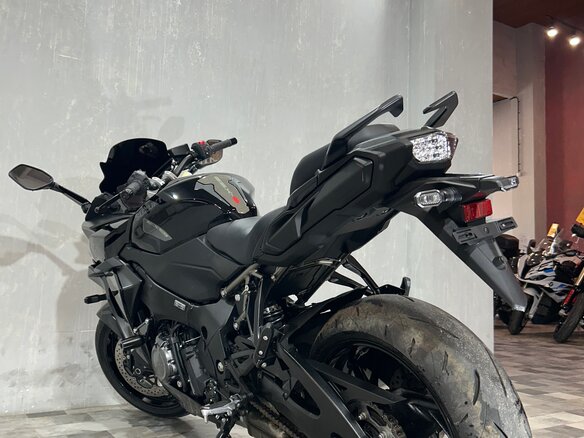 2022 Suzuki GSX-S 1000 GT, чёрный, 1195000 рублей - вид 5