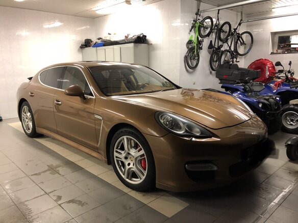 2009 Porsche Panamera Turbo I, коричневый