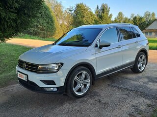 2017 Volkswagen Tiguan II, белый, 2250000 рублей, вид 1