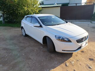 2015 Volvo V40 II, белый, 1150000 рублей, вид 1