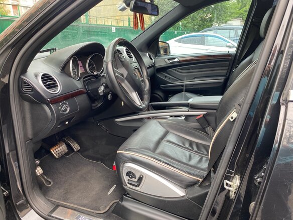 2010 Mercedes-Benz M-Класс 500 II (W164) Рестайлинг, чёрный, 2250000 рублей - вид 8