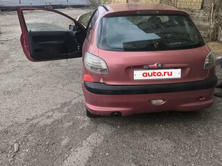 2004 Peugeot 206, красный, 190000 рублей, вид 2