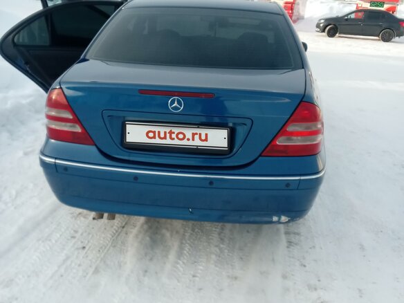 2002 Mercedes-Benz C-Класс 180 II (W203), синий, 550000 рублей - вид 11