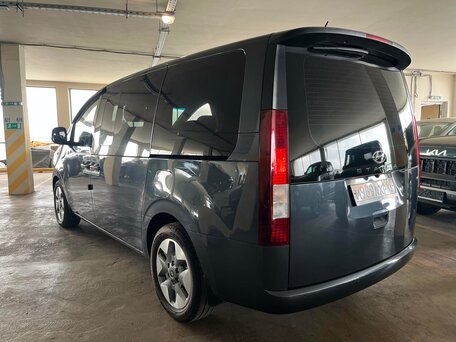 2024 Hyundai Staria I, чёрный, 5490000 рублей, вид 4