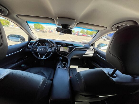 2019 Toyota Camry VIII (XV70), белый, 3900000 рублей - вид 5