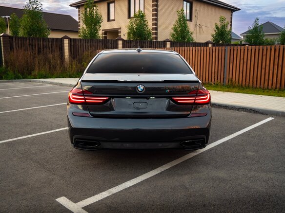 2016 BMW 7 серии 740d xDrive VI (G11/G12), серый, 4500000 рублей - вид 13
