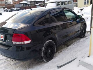 2013 Volkswagen Polo V, чёрный, 790000 рублей, вид 3