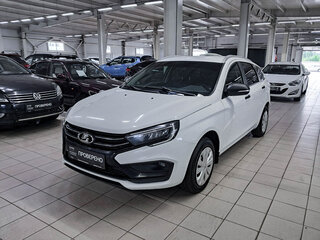 2023 Lada (ВАЗ) Vesta SW I Рестайлинг (NG), белый, 799000 рублей, вид 1