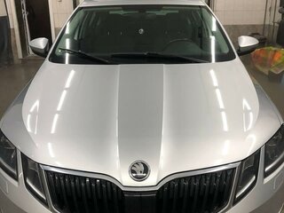 2018 Skoda Octavia III (A7) Рестайлинг, серебристый, 2000000 рублей, вид 3