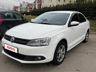 2013 Volkswagen Jetta VI, белый, 999999 рублей, вид 1