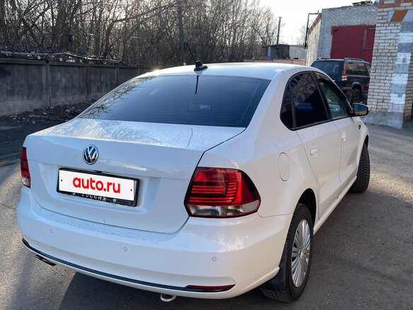 2018 Volkswagen Polo V Рестайлинг, белый, 1300000 рублей - вид 5