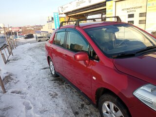 2010 Nissan Tiida I Рестайлинг, красный, 600000 рублей, вид 3