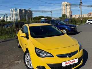 2013 Opel Astra GTC J Рестайлинг, жёлтый, 990000 рублей, вид 2