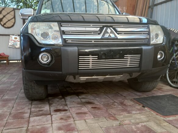 2008 Mitsubishi Pajero IV, чёрный, 1850000 рублей - вид 1