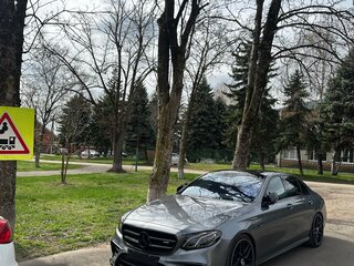 2017 Mercedes-Benz E-Класс 200 V (W213, S213, C238), серый, 3900000 рублей, вид 2