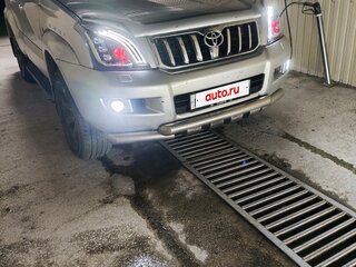 2008 Toyota Land Cruiser Prado 4-speed 120 Series Рестайлинг, серебристый, 2050000 рублей, вид 2