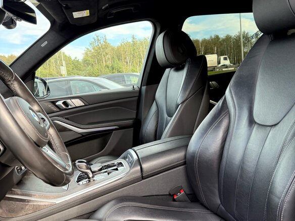 2020 BMW X7 40i I (G07), чёрный, 5250000 рублей - вид 20