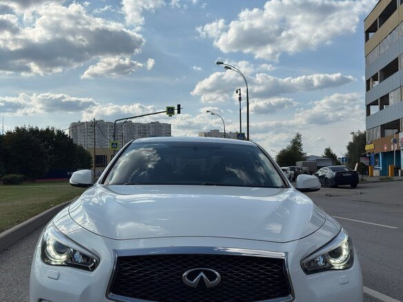 2014 Infiniti Q50 I, белый, 1800000 рублей - вид 1