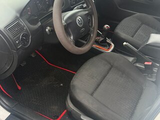 2002 Volkswagen Golf IV, белый, 400000 рублей, вид 5