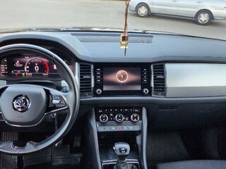 2022 Skoda Kodiaq I Рестайлинг, чёрный, 3000000 рублей, вид 5