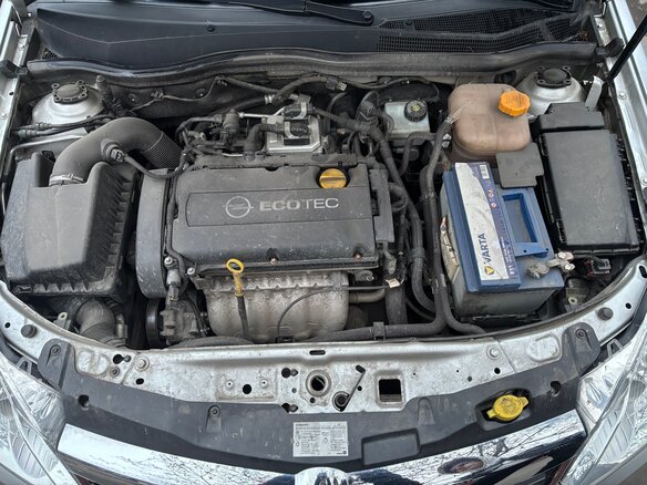 2013 Opel Astra H Рестайлинг, серебристый, 750000 рублей - вид 9