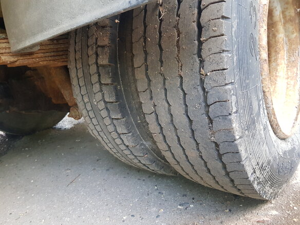 2004 МАЗ 4370, белый, 330000 рублей - вид 10
