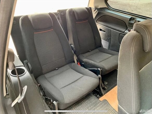 2011 Ford Galaxy II Рестайлинг, белый, 1000000 рублей - вид 12