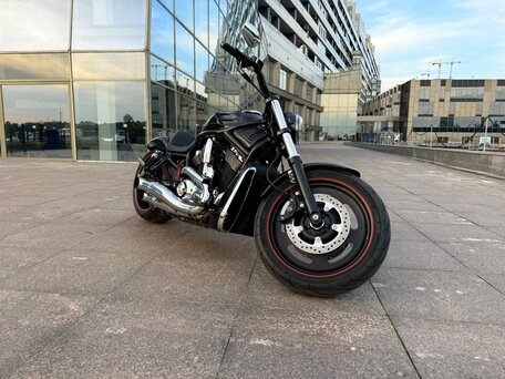 2006 Harley-Davidson V-Rod, чёрный, 1450000 рублей, вид 3