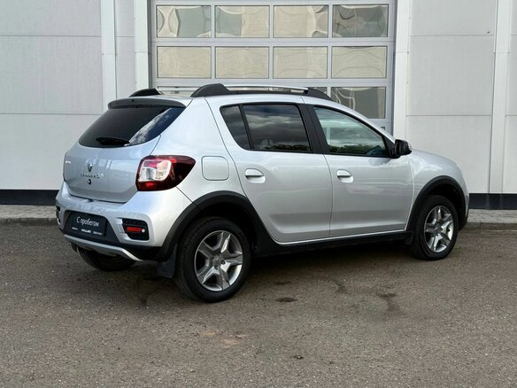 2018 Renault Sandero Stepway II Рестайлинг, серый - вид 4