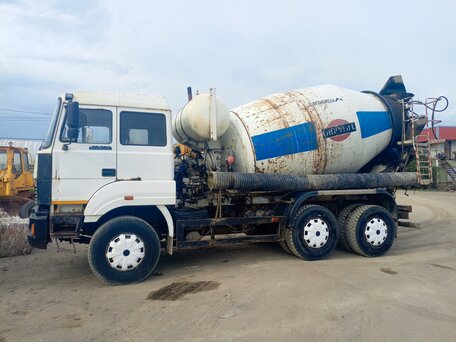 2010 Урал Автобетоносмеситель, белый, 1850000 рублей, вид 1