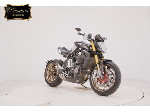 2014 MV Agusta Brutale 800, чёрный, 800000 рублей - вид 2