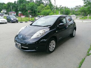 2016 Nissan Leaf I (ZE0/AZE0), чёрный, 750000 рублей, вид 2