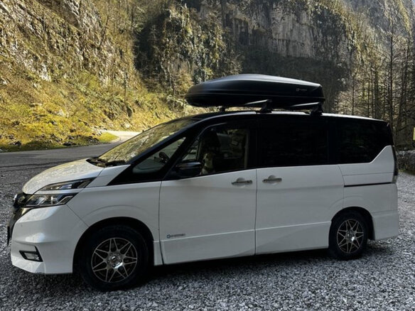 2019 Nissan Serena V (C27) Рестайлинг, белый - вид 1