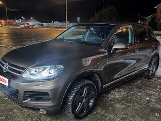 2013 Volkswagen Touareg II, коричневый, 1550000 рублей, вид 1