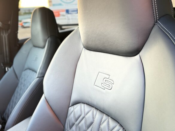 2022 Audi e-tron S, синий, 4146120 рублей - вид 11