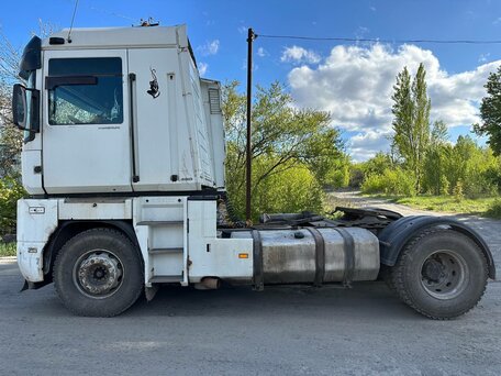 1994 Renault Magnum, белый, 840000 рублей, вид 2