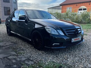 2011 Mercedes-Benz E-Класс 200 7G-Tronic IV (W212, S212, C207), чёрный, 1350000 рублей, вид 3