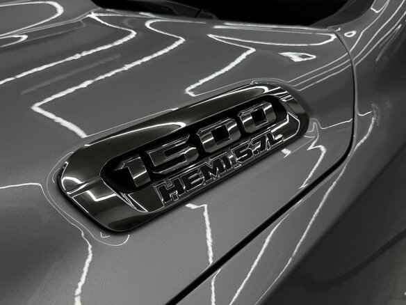2022 Ram 1500 Crew Cab V, серебристый, 7450000 рублей - вид 23