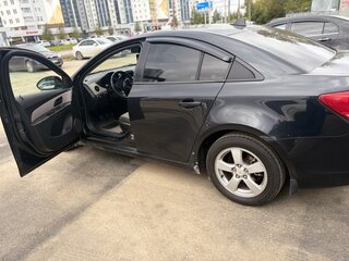 2011 Chevrolet Cruze I, чёрный, 540000 рублей, вид 2