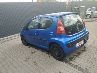 2011 Peugeot 107 I Рестайлинг, синий, 520000 рублей, вид 3
