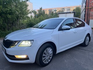 2018 Skoda Octavia III (A7) Рестайлинг, белый, 1155000 рублей, вид 2