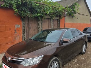 2017 Toyota Camry VII (XV50) Рестайлинг 2, коричневый, 1770000 рублей, вид 1